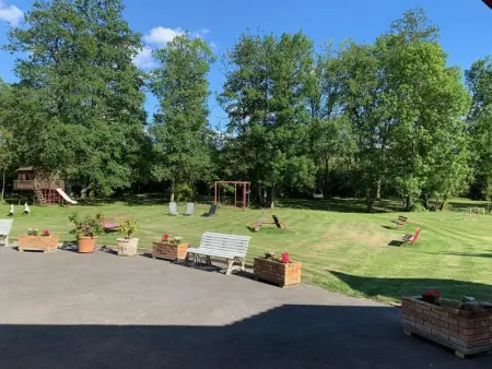 Maison familiale à Lametz avec jardin et équipements de loisirs - Photo 11