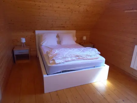 Chalet charmant à Saint-Gènes-Champespe avec parking privé - Photo 3