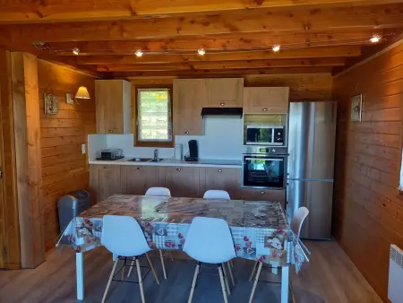 Chalet charmant à Saint-Gènes-Champespe avec parking privé - Photo 7