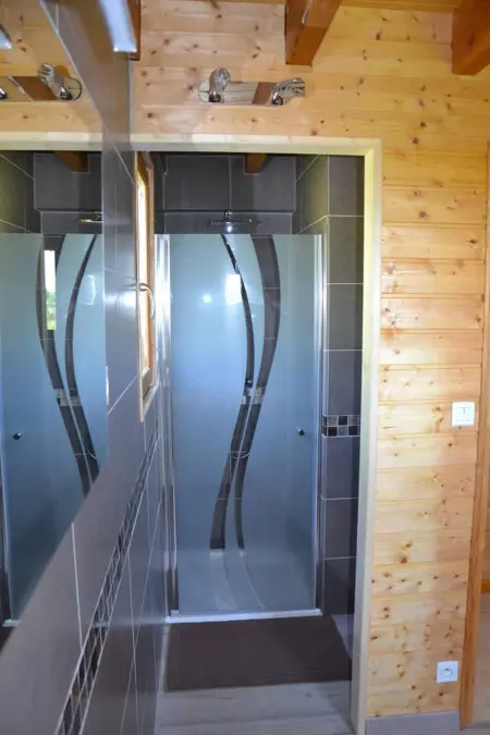 Chalet charmant à Saint-Gènes-Champespe avec parking privé - Photo 18