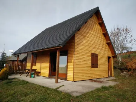 Chalet charmant à Saint-Gènes-Champespe avec parking privé - Photo 25