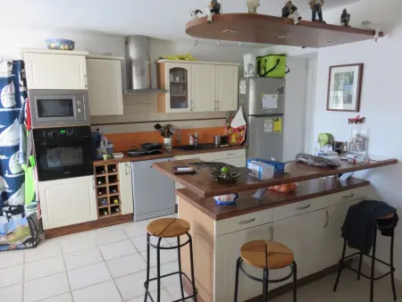 Maison confortable à Ploëzal avec jardin et terrasse - Photo 5
