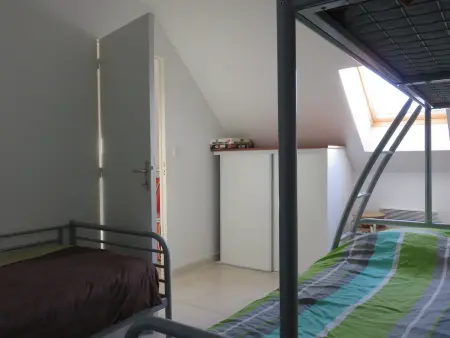 Maison confortable à Ploëzal avec jardin et terrasse - Photo 10