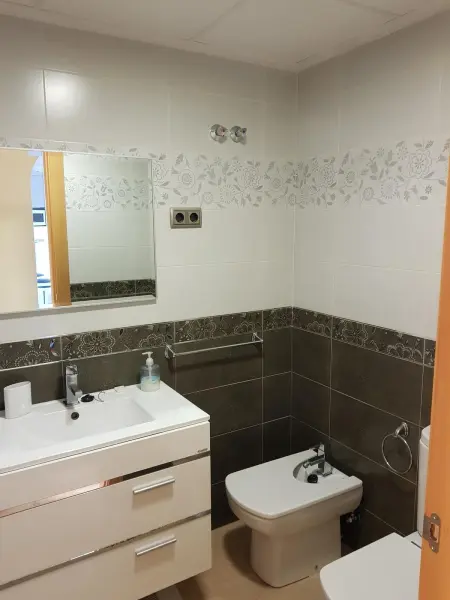 Appartement charmant à Los Alcázares / 90 m² / Accès PMR - Photo 9