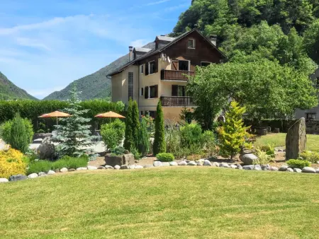 Maison cosy à Cauterets avec vue sur les montagnes et jardin - Photo 17