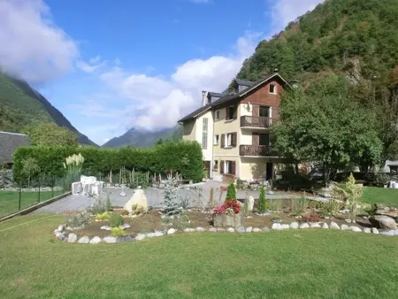 Maison cosy à Cauterets avec vue sur les montagnes et jardin - Photo 18