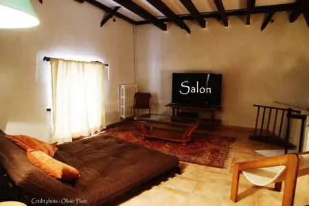 Villa spacieuse à Crastes avec piscine privée et vue montagne - Photo 9