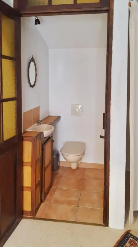 Villa spacieuse à Crastes avec piscine privée et vue montagne - Photo 25