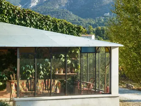 Maison charmante à Oppède avec vue sur la montagne - Photo 5