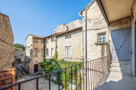 Studio charmant à Villeneuve-lès-Avignon, 45m², balcon - Photo 1