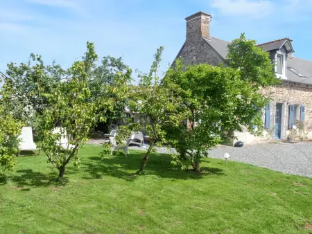 Maison charmante à Pordic, cheminées et jardin clos - Photo 3