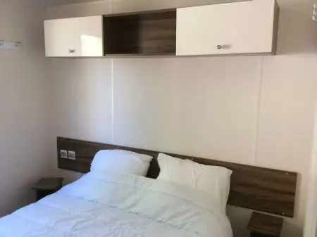 Confortable bungalow proche de Vias avec piscine partagée - Photo 8