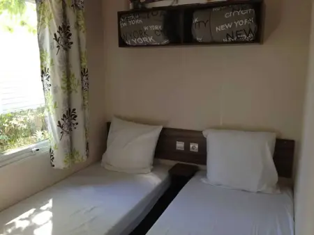 Confortable bungalow proche de Vias avec piscine partagée - Photo 13