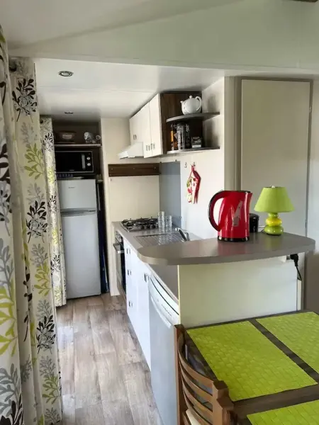 Confortable bungalow proche de Vias avec piscine partagée - Photo 21