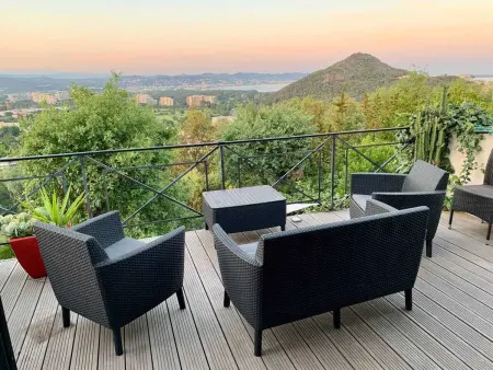 Maison Cosy avec Vue Mer à Mandelieu-la-Napoule - Photo 1