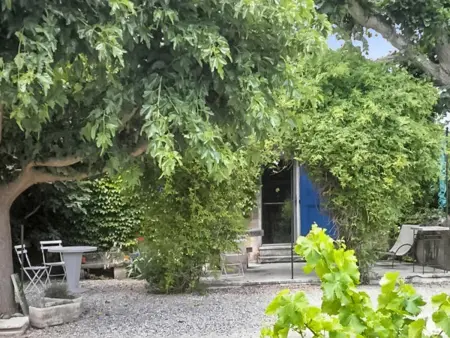Maison charmante à Oppède avec piscine partagée - Photo 17