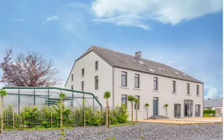 Villa spacieuse à Florenville avec piscine privée - Photo 1