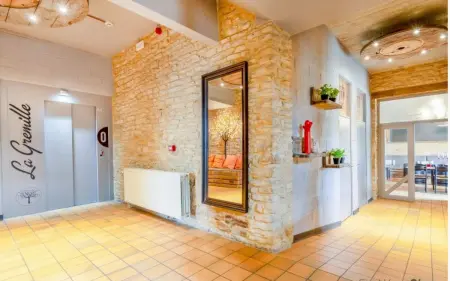 Villa spacieuse à Florenville avec piscine privée - Photo 17