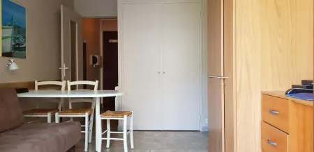 Studio lumineux à Marseille - 20 m² - Balcon avec vue sur jardin - Photo 10