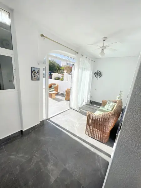 Appartement élégant à Orihuela Costa - 55 m² + Piscine partagée - Photo 1