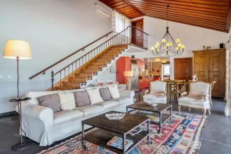Évasion Paisible à Mora : Villa avec Piscine Privée - Photo 1