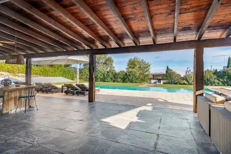 Évasion Paisible à Mora : Villa avec Piscine Privée - Photo 2