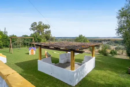Évasion Paisible à Mora : Villa avec Piscine Privée - Photo 5