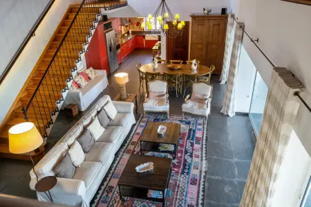 Évasion Paisible à Mora : Villa avec Piscine Privée - Photo 9