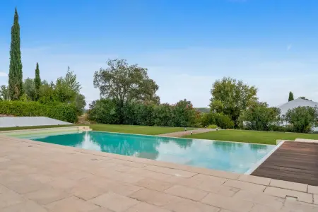 Évasion Paisible à Mora : Villa avec Piscine Privée - Photo 15