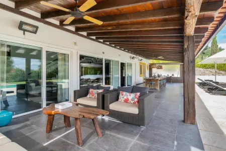 Évasion Paisible à Mora : Villa avec Piscine Privée - Photo 19