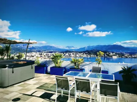 Appartement spacieux avec vue sur la mer à Ajaccio, jacuzzi privé. - Photo 2