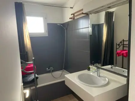 Appartement moderne à Fréjus, 60 m², piscine partagée - Photo 12