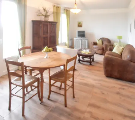 Maison charmante à Portbail avec jardin et vue mer - Photo 3