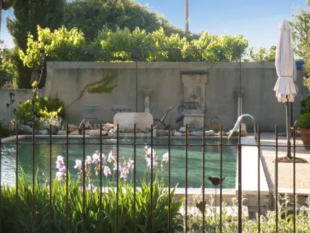 Appartement accueillant avec piscine à Oppède 70 m², vue montagne - Photo 22