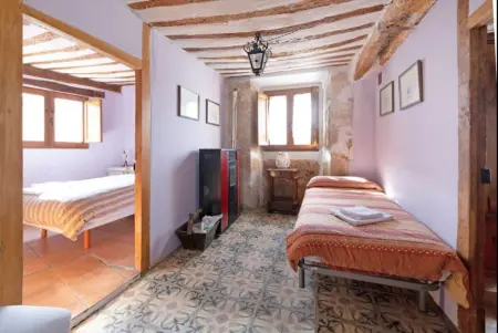 Maison spacieuse à Llano de Bureba avec cheminée et vue montagne - Photo 7
