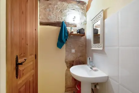 Maison spacieuse à Llano de Bureba avec cheminée et vue montagne - Photo 10