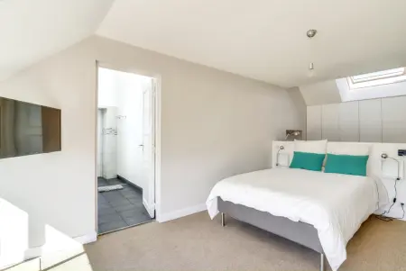 Incroyable villa à Amponville avec piscine privée. - Photo 25