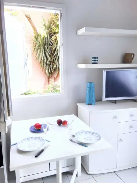 Maison charmante à La Londe-les-Maures, jardin et terrasse - Photo 3