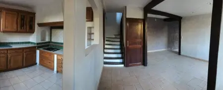 Maison chaleureuse à Cézy avec jardin clôturé - Photo 5