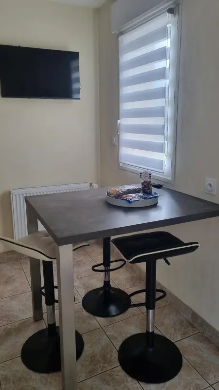 Maison confortable à Trégomeur avec jardin privé - Photo 7
