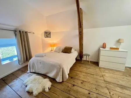 Maison élégante à Meursault avec jardin clos et cheminée - Photo 5