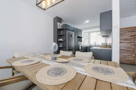 Appartement élégant à Trou-aux-Biches, 65 m², vue sur la mer - Photo 4