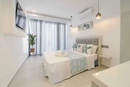 Appartement élégant à Trou-aux-Biches, 65 m², vue sur la mer - Photo 10
