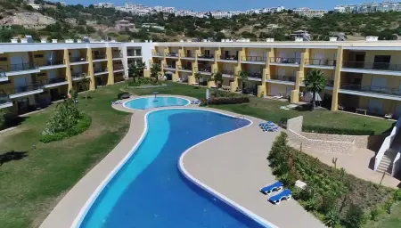 Appartement spacieux à Albufeira avec piscine et terrasse - Photo 37