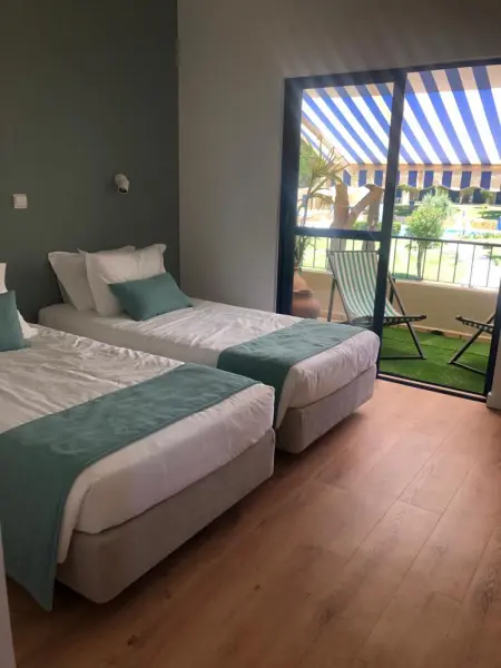 Maison charmante à Alvor avec piscine partagée - Photo 5