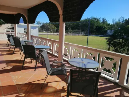 Villa spacieuse avec piscine et 10 chambres à Quatre Cocos - Photo 2
