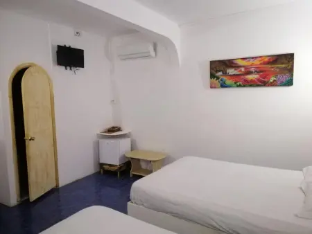 Villa spacieuse avec piscine et 10 chambres à Quatre Cocos - Photo 15