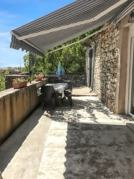 Maison accueillante à Orgnac-l'Aven avec piscine partagée - Photo 2
