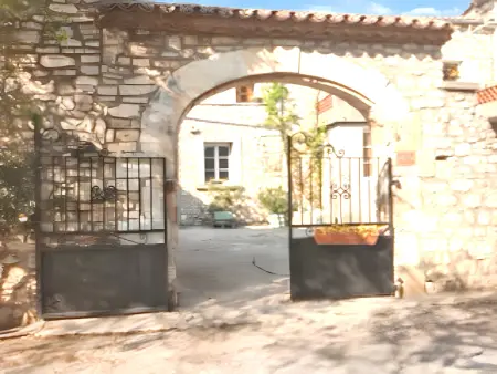 Maison accueillante à Orgnac-l'Aven avec piscine partagée - Photo 15
