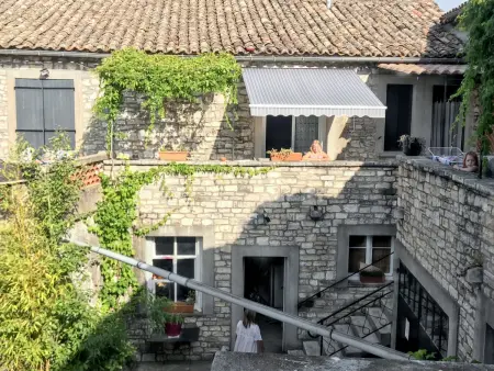 Maison accueillante à Orgnac-l'Aven avec piscine partagée - Photo 19